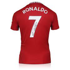 Embracing History: Ronaldo’s Triumphant Return in a Manchester United Jersey