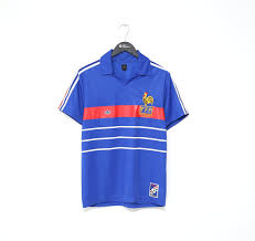 Embracing the Timeless Appeal of Retro Football Shirts