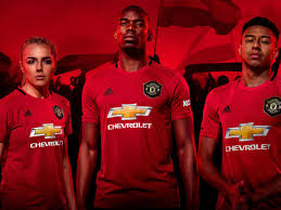 Manchester United Unveils Stylish New Kit for the Season Ahead