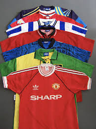 The Timeless Elegance of the Manchester United Strip: A Symbol of Tradition and Pride