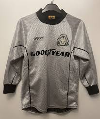 The Heritage of the Wolves Goalkeeper Kit: A Symbol of Tradition and Excellence