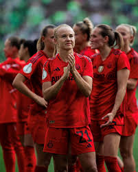 bayern munich home kit