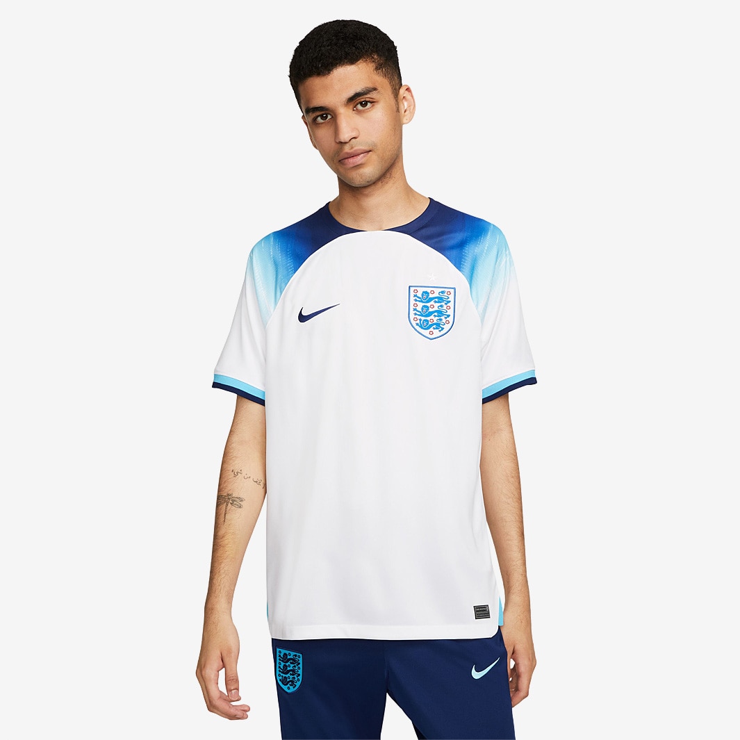 Unveiling the Stylish England Football Kit for 2022