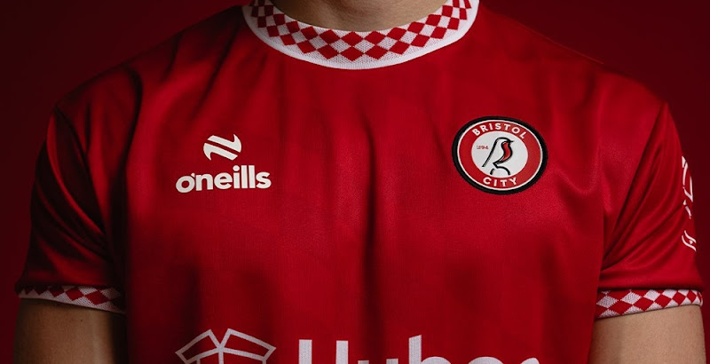 The Timeless Charm of the Bristol City Kit: A Symbol of Tradition and Passion