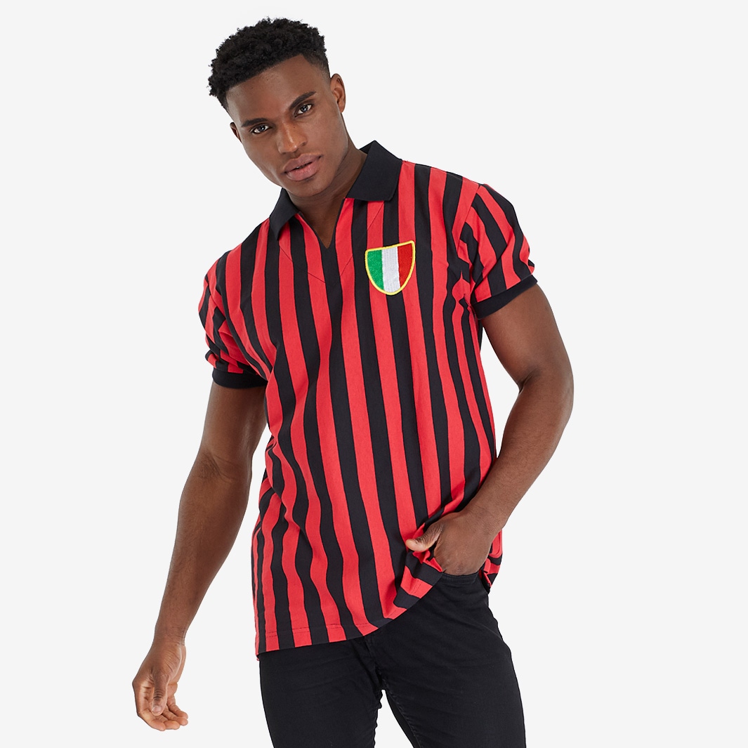 Embrace Nostalgia: Score Draw Retro Classic Football Shirts