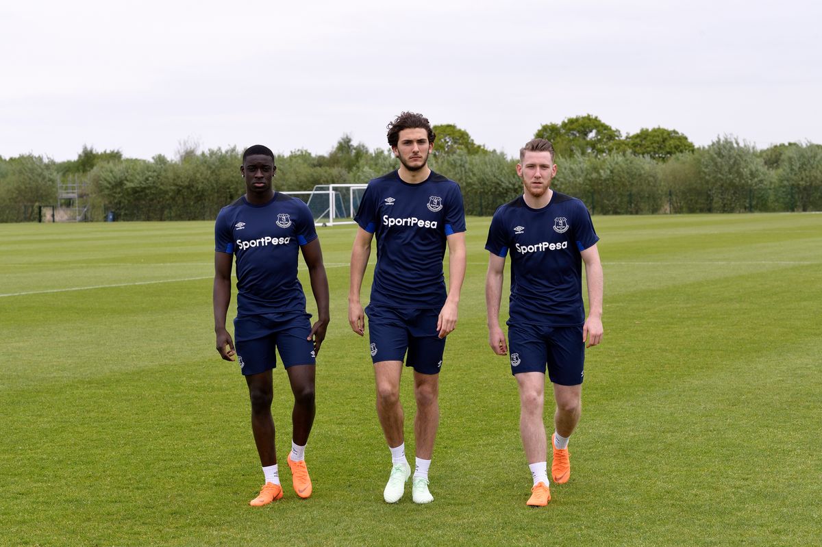 Exploring the Everton Training Kit: Unveiling Performance, Pride, and Passion