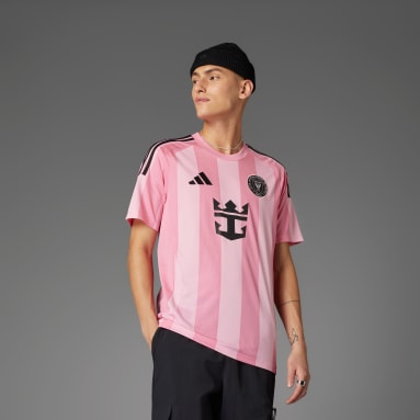 pink football shirt